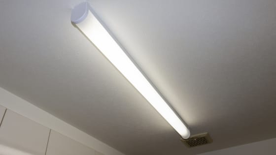 キッチン天井ベースライトのLED交換施工例